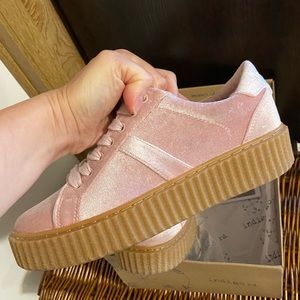indigo rd. Light Pink Velvet Cray Sneaker